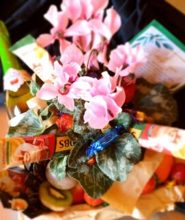 Gift Baskets & Gift Hampers